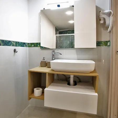 Old Center شقة كاتانيا