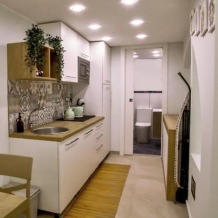 Old Center شقة كاتانيا